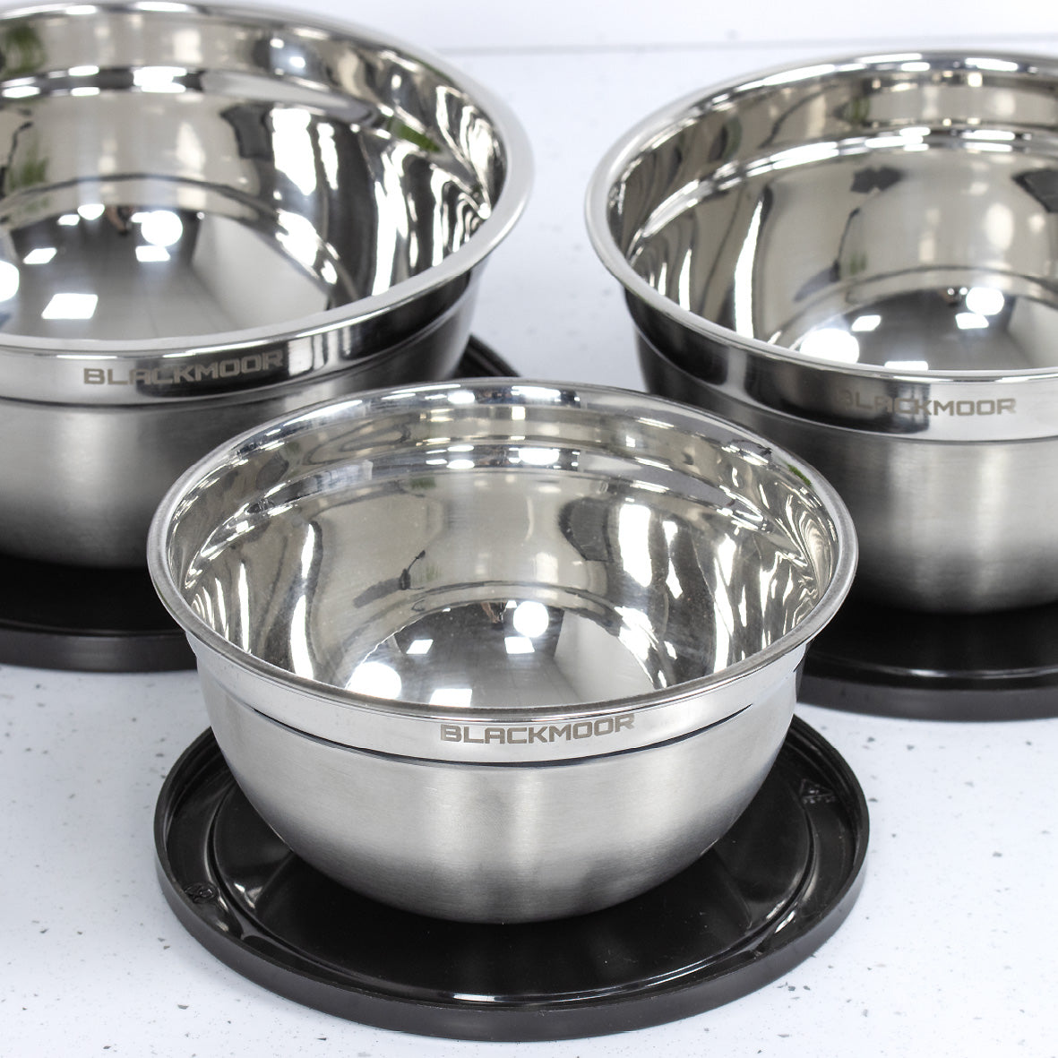 Set of 3 Stainless Steel Bowls with Lids