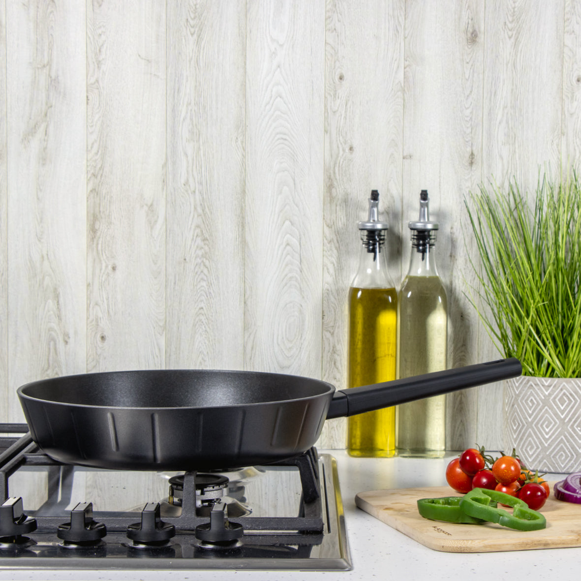Neuvo 2-Piece Frying Pan & Saucepan Set
