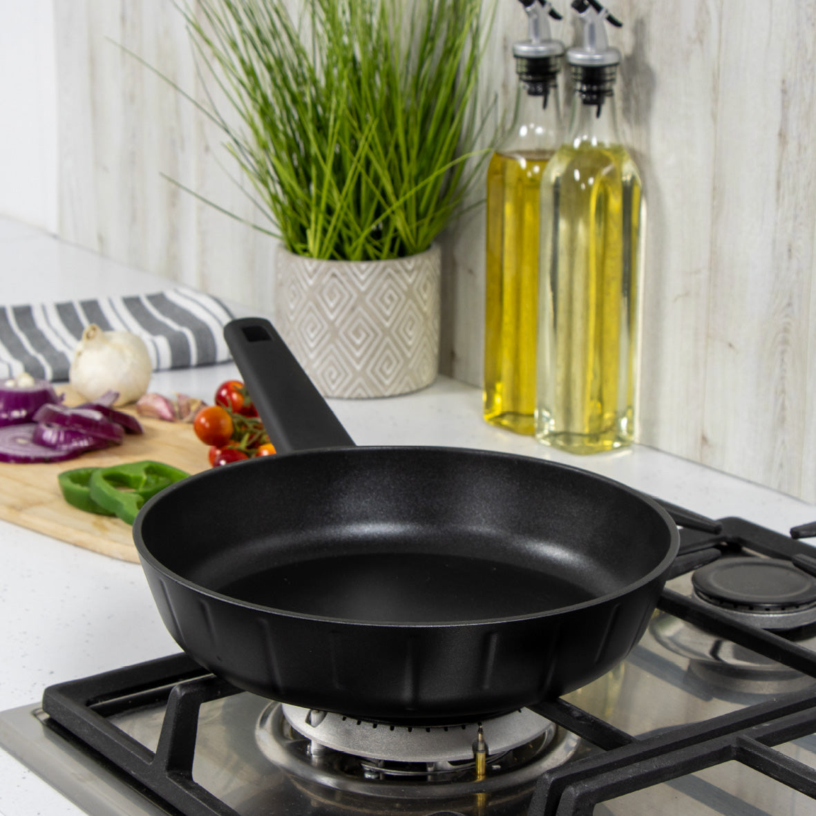 Neuvo 24cm Non Stick Frying Pan