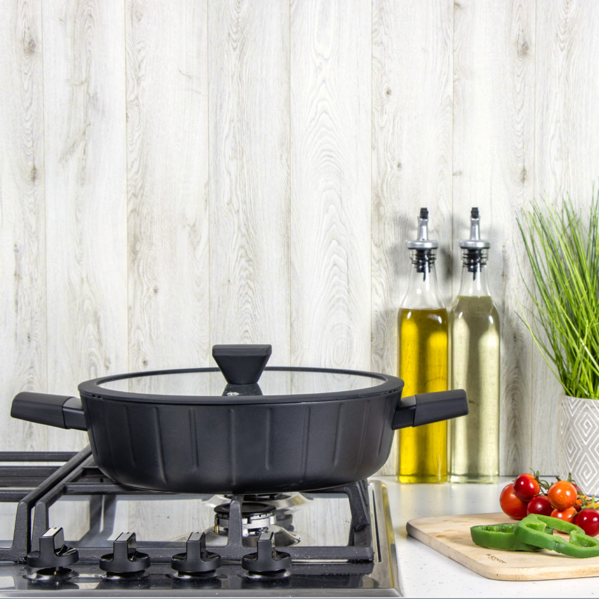 Neuvo 28cm Non Stick Shallow Sauté Pan with Lid
