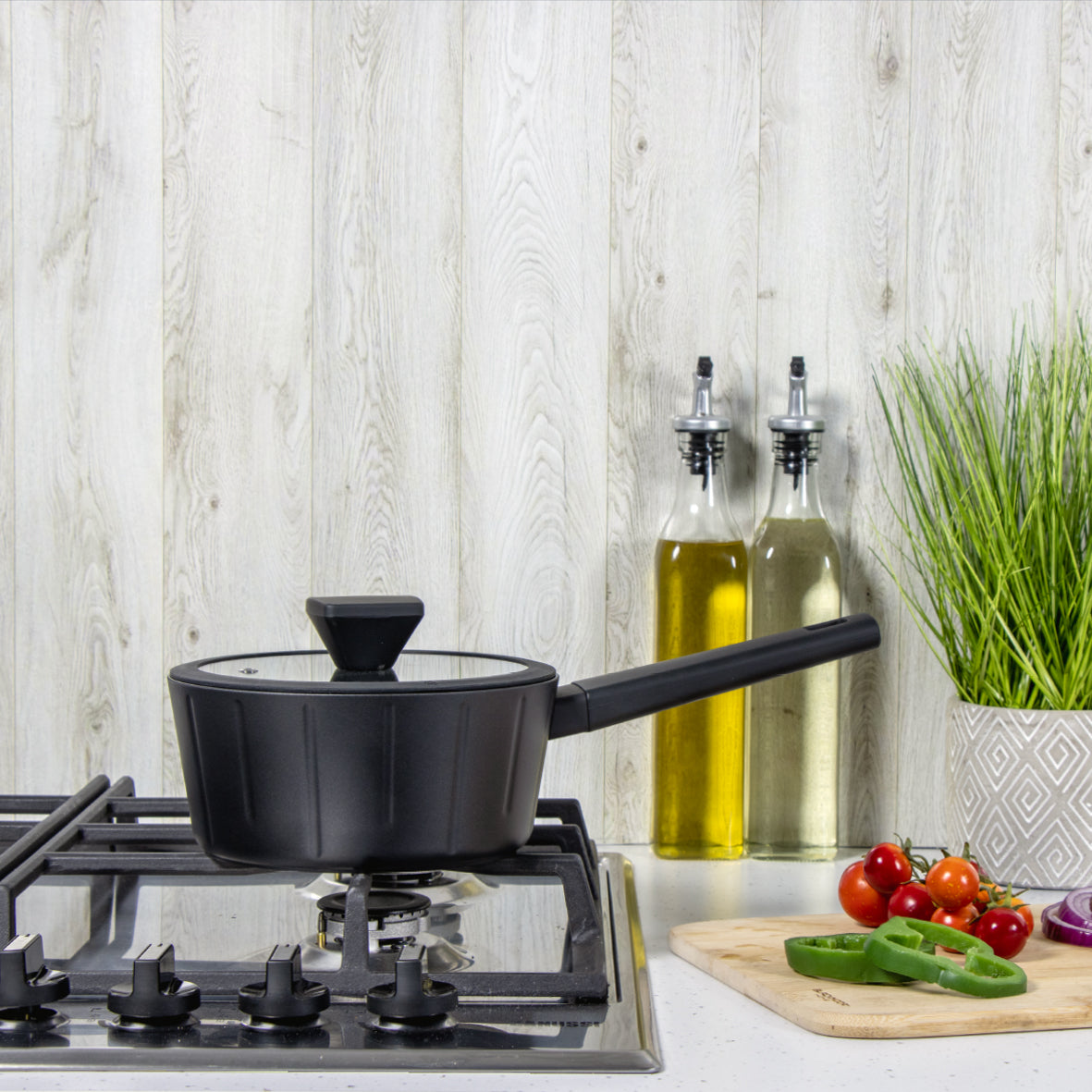 Neuvo 18cm Non Stick Saucepan with Lid