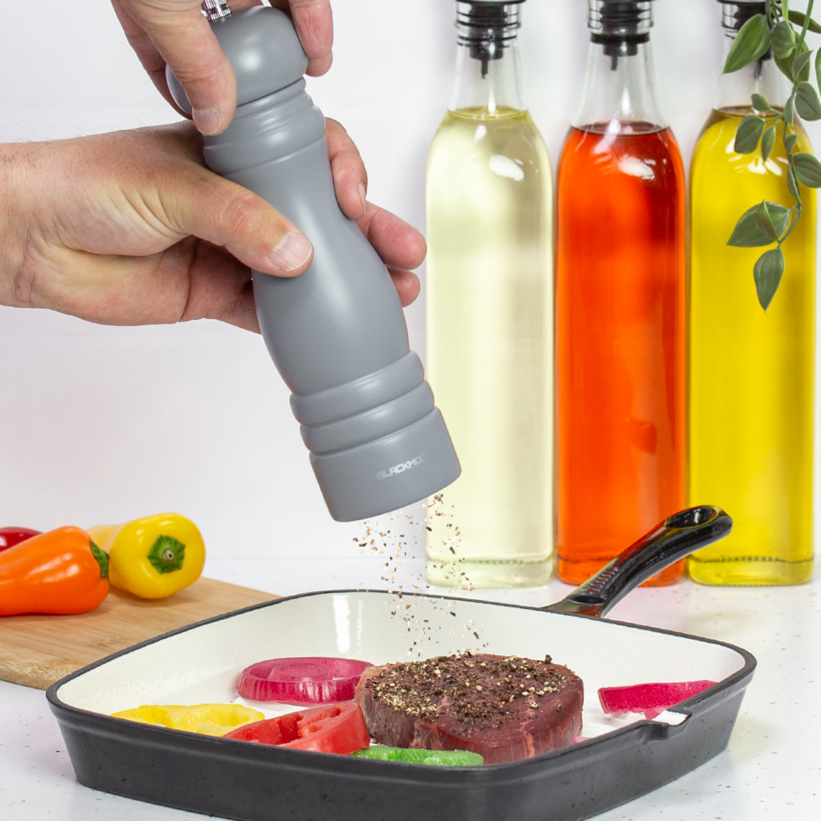 Manual Salt And Pepper Mills - Grey
