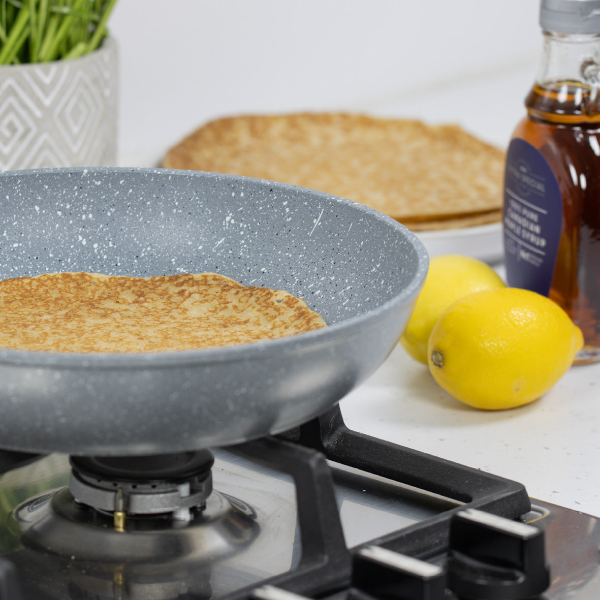 Classic 24cm Grey Non Stick Frying Pan