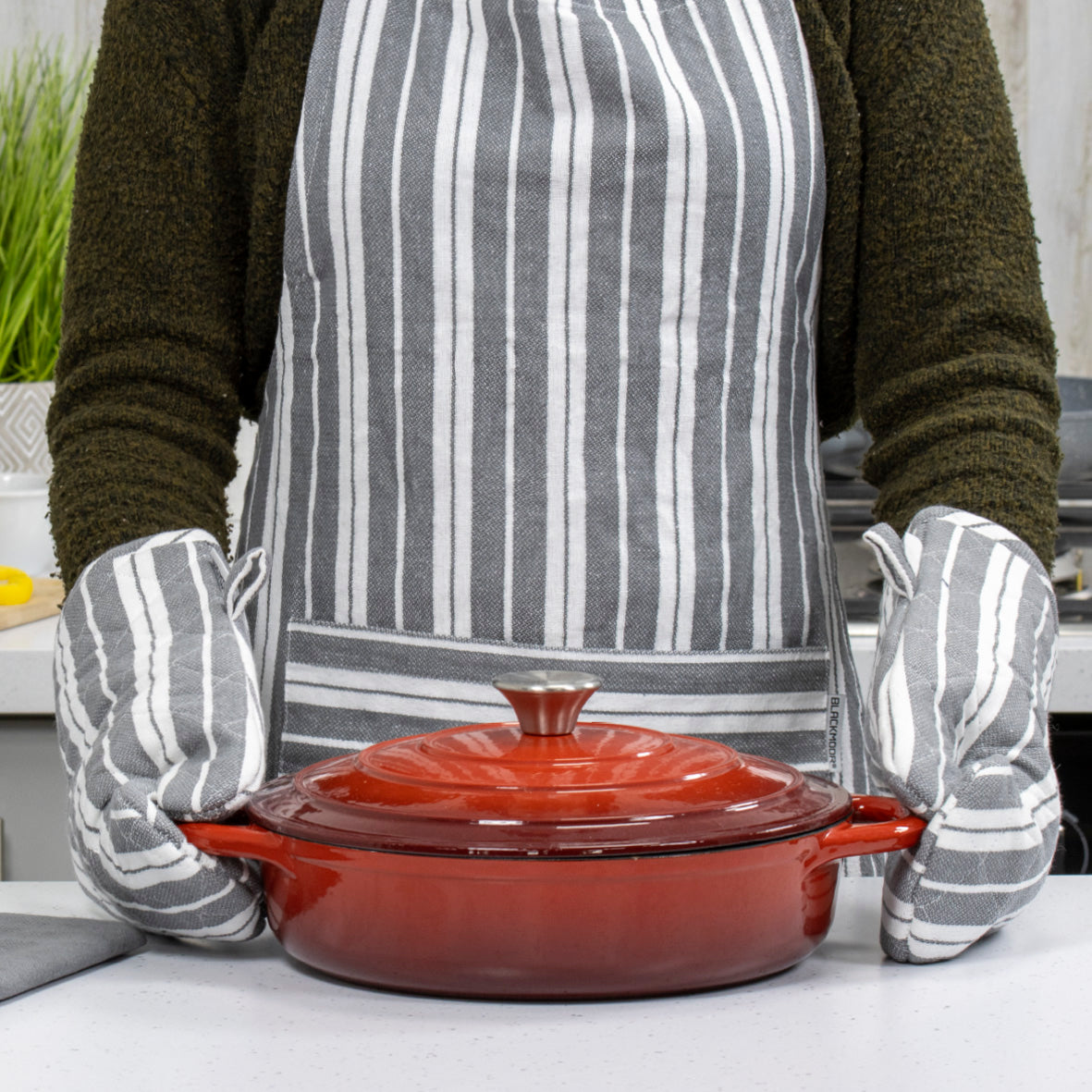 Pair of Oven Gloves - Grey