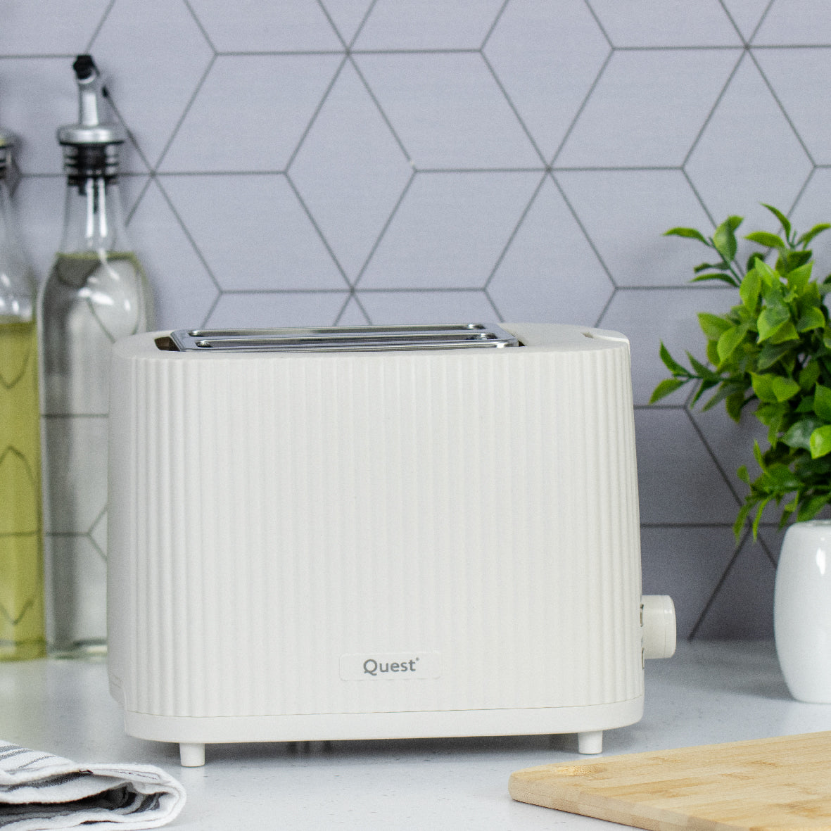 1.5L Kettle & 2 Slice Toaster Set - White Grooved Design