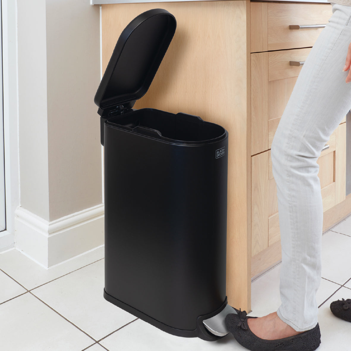 30L Curved Slimline Pedal Bin - Matt Black