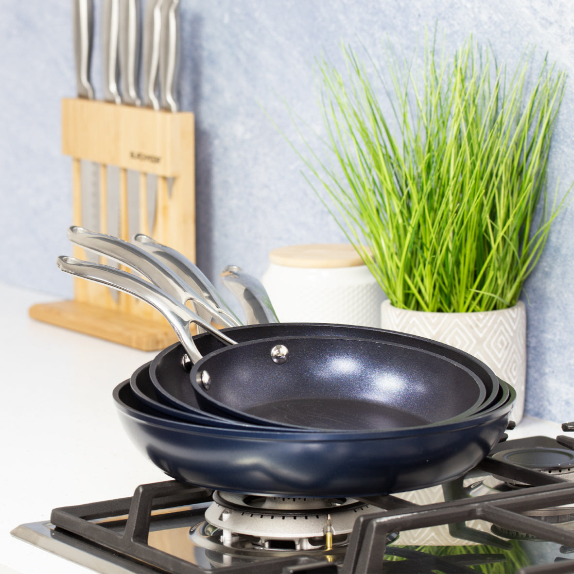 Blue Pro 8-Piece Pan Set