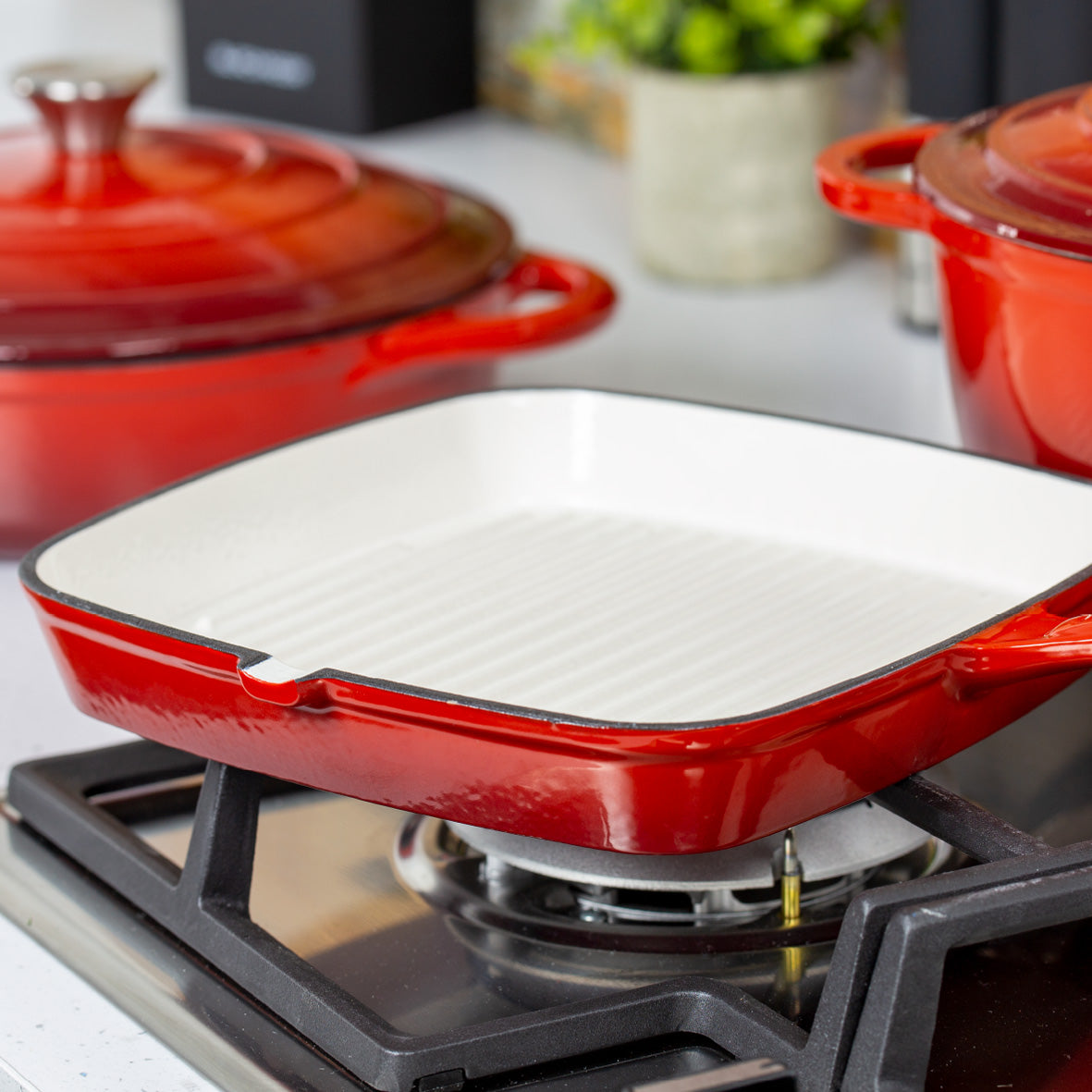 24cm Red Cast Iron Griddle Pan