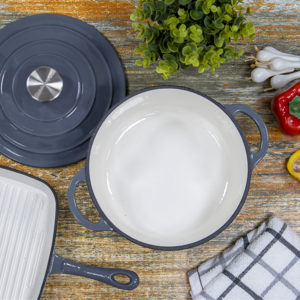 22cm Grey Cast Iron Casserole Dish With Lid